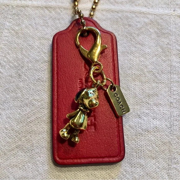 Coach Snoopy Bag Charm w/ Coach Red Leather Hangtag - Picture 1 of 6